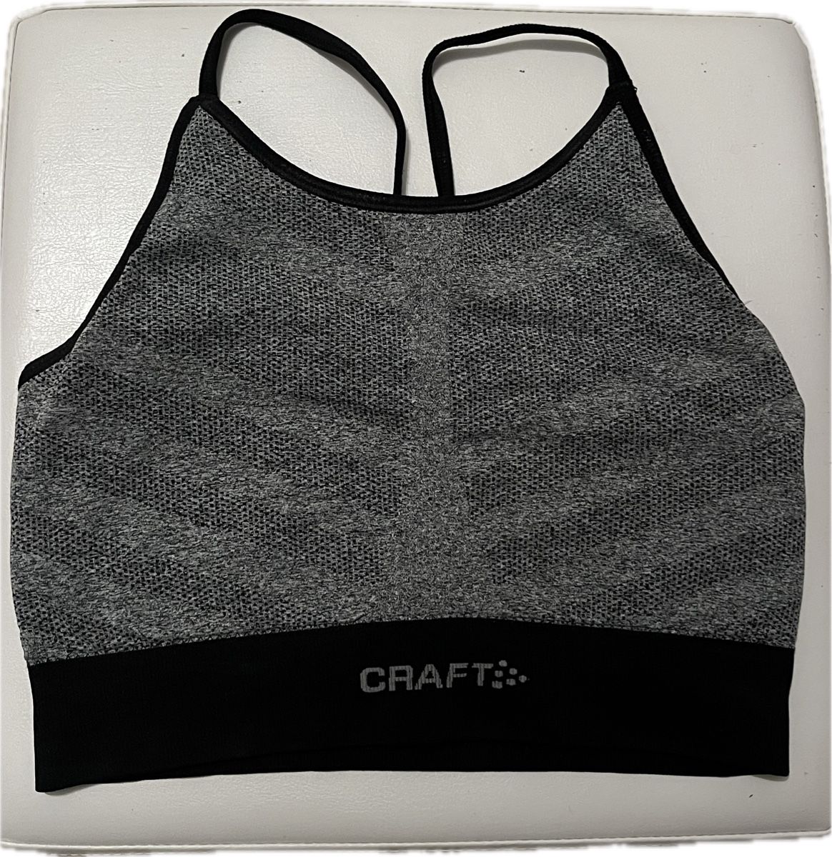Top: Sport bra Craft – Nuovo (secondo la descrizione) da Aigle venduto da sow_m7gm 2