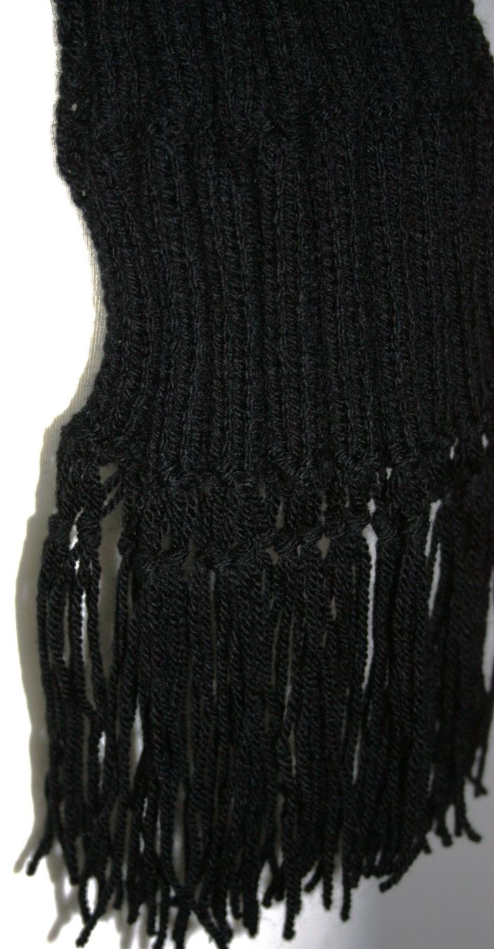 Foulard & Sciarpe: Schal handgestrickt schwarz NEU – Nuovo (secondo la descrizione) da Flüelen venduto da Diversicum-Textil 2