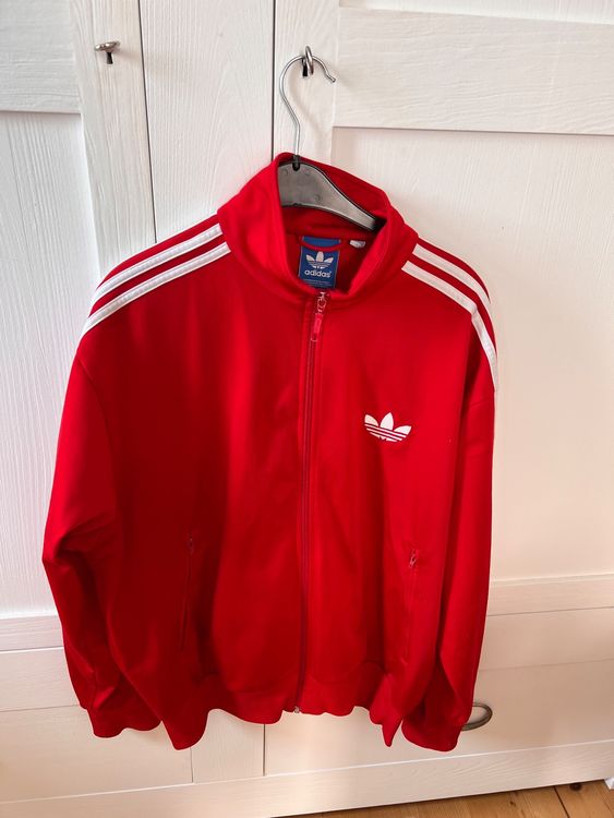 Rot Adidas Anzug