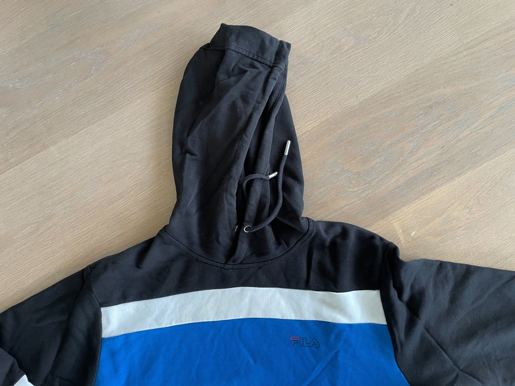 Fila Pullover & Sweatshirts: Kapuzenpullover, FILA, Gr. M – Gebraucht aus Rüschlikon von user999 2
