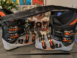 Skischuhe 10-12 Jahre