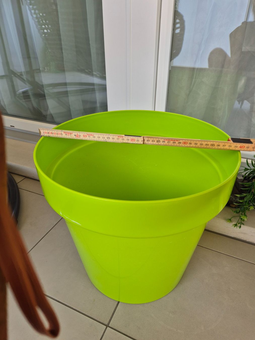 Pots de fleurs: Blümentopf XXL apfelgrün – D'occasion à Oberentfelden par Natallia. 2