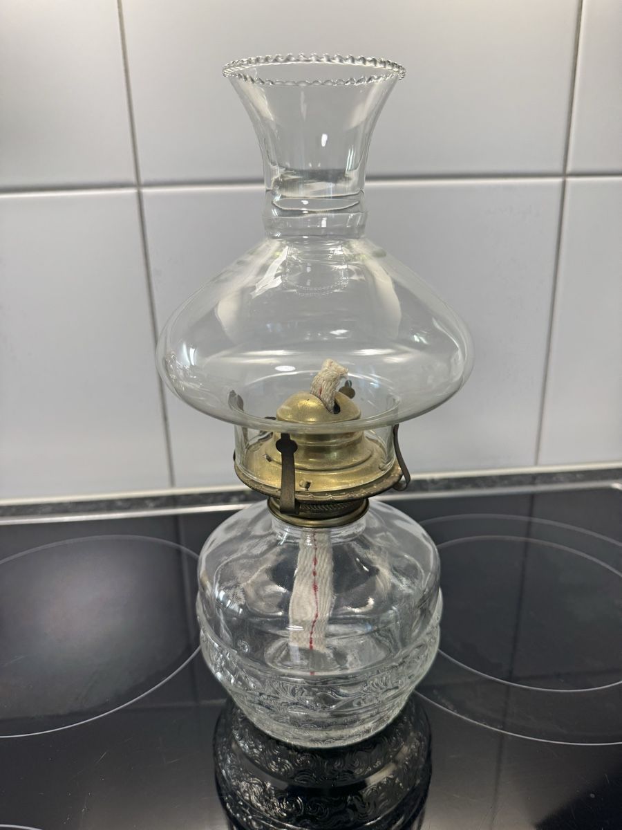 Lampade: wunderschöne Petrollampe – Nuovo (secondo la descrizione) da Schwerzenbach venduto da schwerzi70