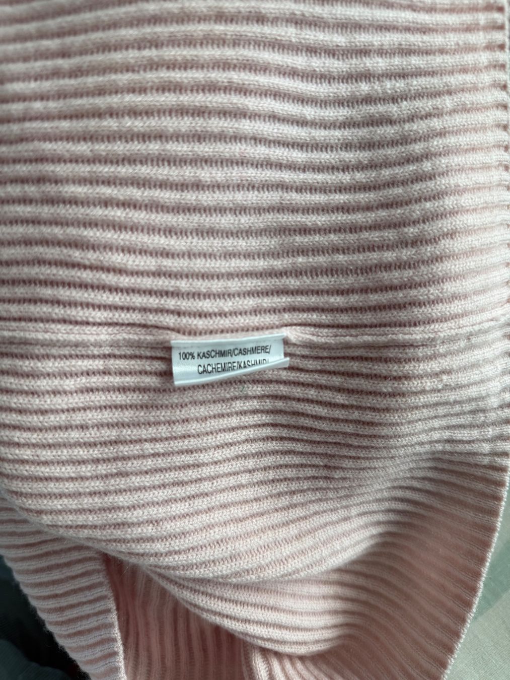 Madeleine Maglioni & Felpe: Madeleine Kaschmir Damen Rollkragenpullover rosa – Usato da Buchs SG venduto da VintageHomeCH 5