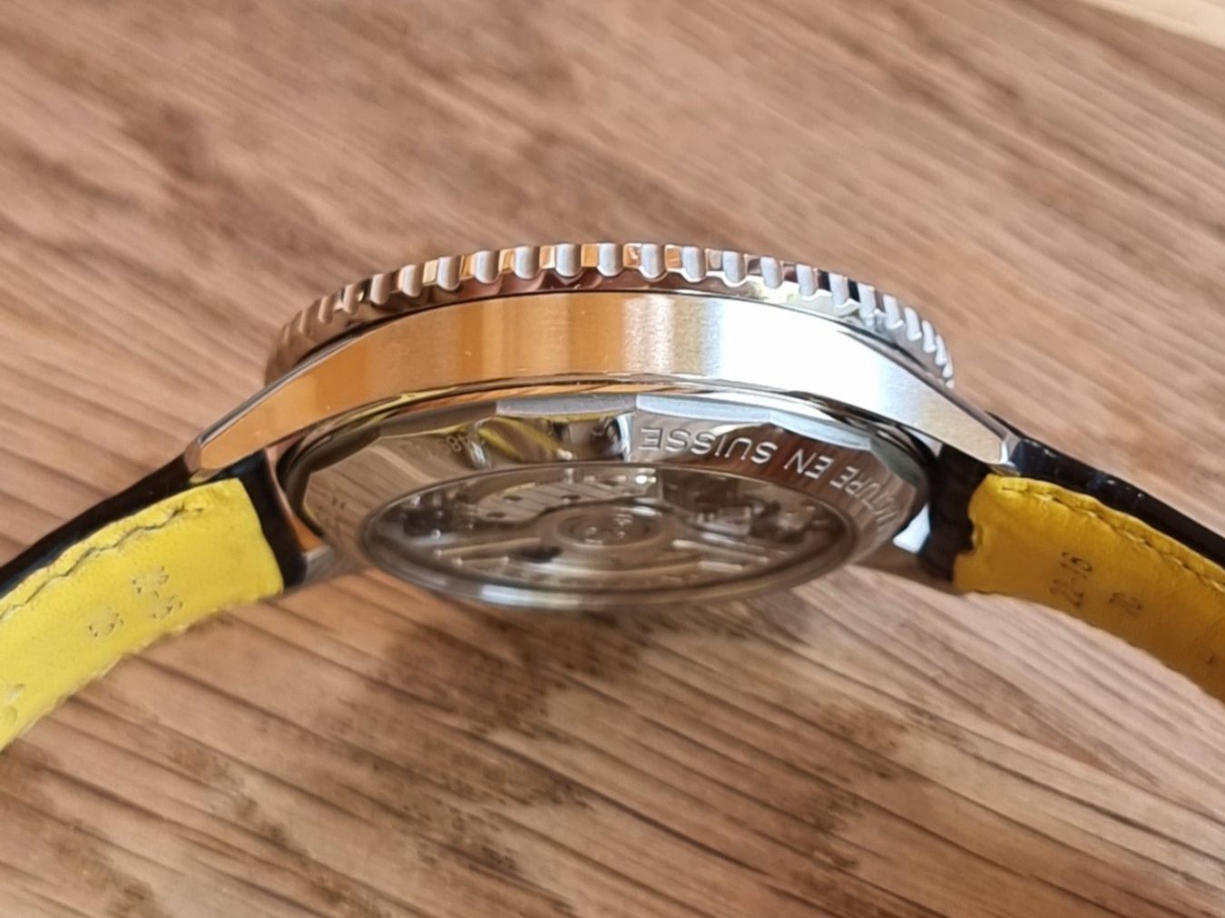 Breitling Montres: Superbe Breitling Navitimer 01 Chronograph 43 AB0138 – D'occasion à Corcelles-près-Payerne par Tcholleybus 2