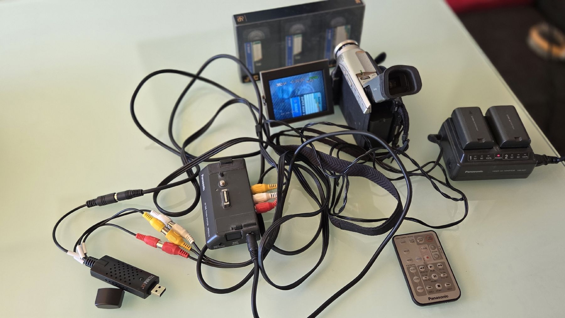 Panasonic Camcorder: Panasonic Digital Video Camera NV-DS77 – Gebraucht aus Interlaken von Friedo2107 5