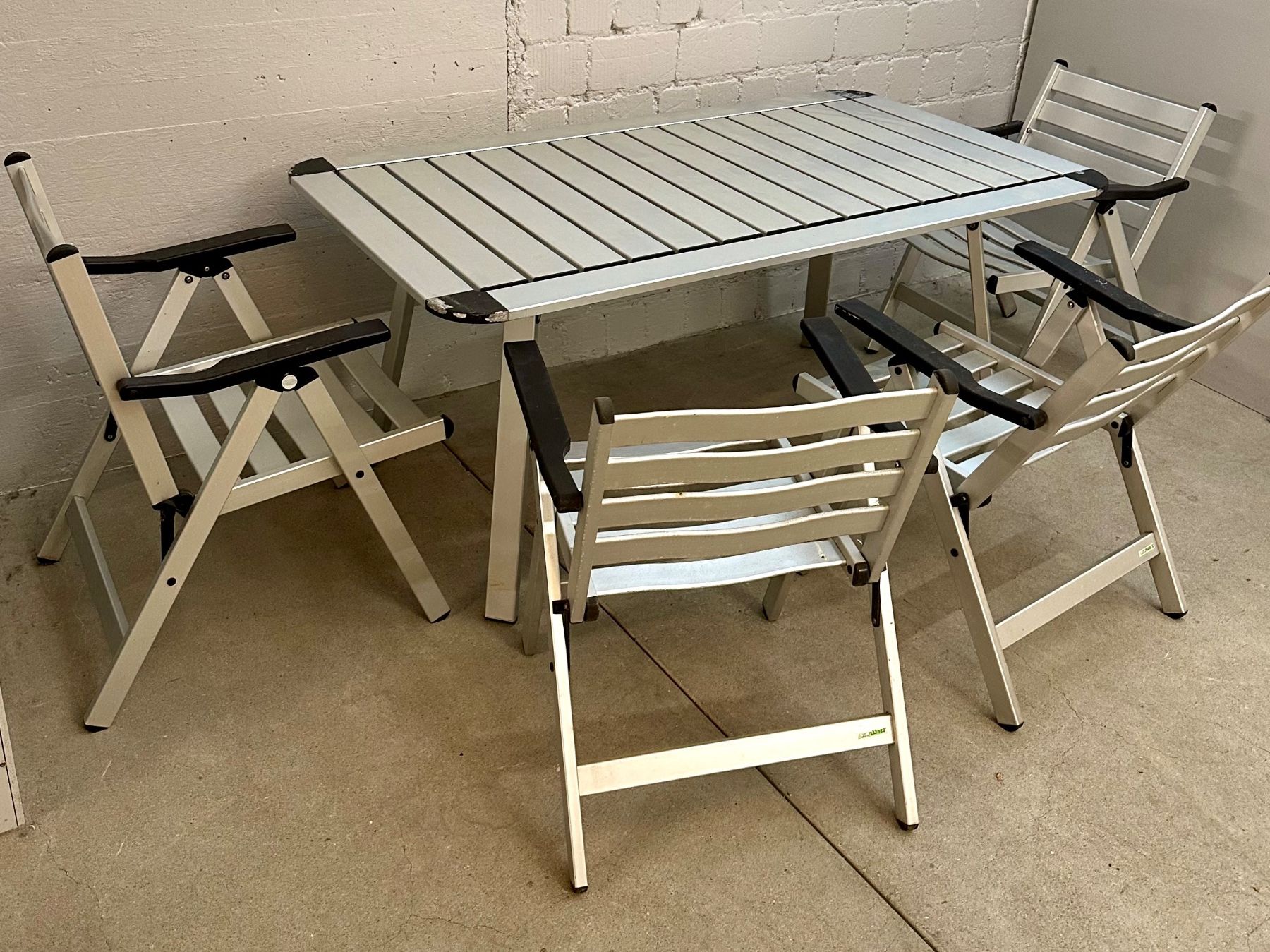 Set di tavolo e panche: GARTENTISCH & 4 STÜHLE #1 AB 1.-!!! – Usato da Zürich venduto da NIKI777