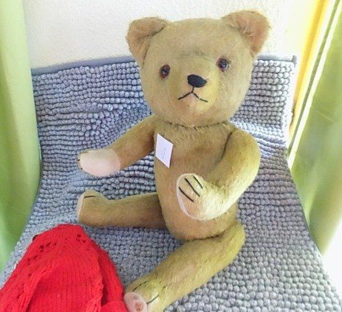 Giocattoli: Teddybär antik mit roter Strick- Jacke 45 cm – Usato da Remigen venduto da Benicello 1
