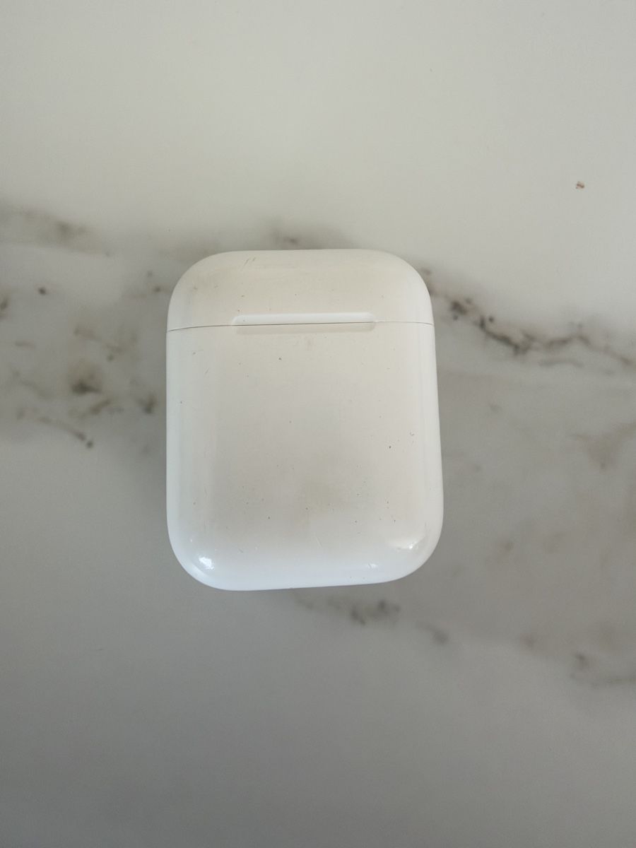 Apple Kopfhörer: Apple AirPods 1 – Gebraucht aus Buchs AG von I.A10