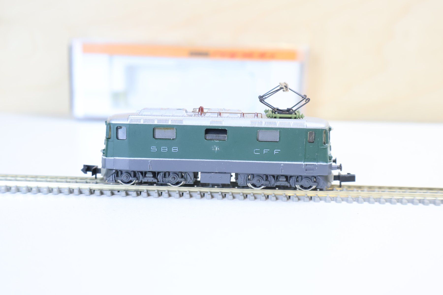 Arnold Modellini di ferrovie: ARNOLD SBB Re 4/4 E-Lok - Spur N – Usato da Winterthur venduto da Monstera 2