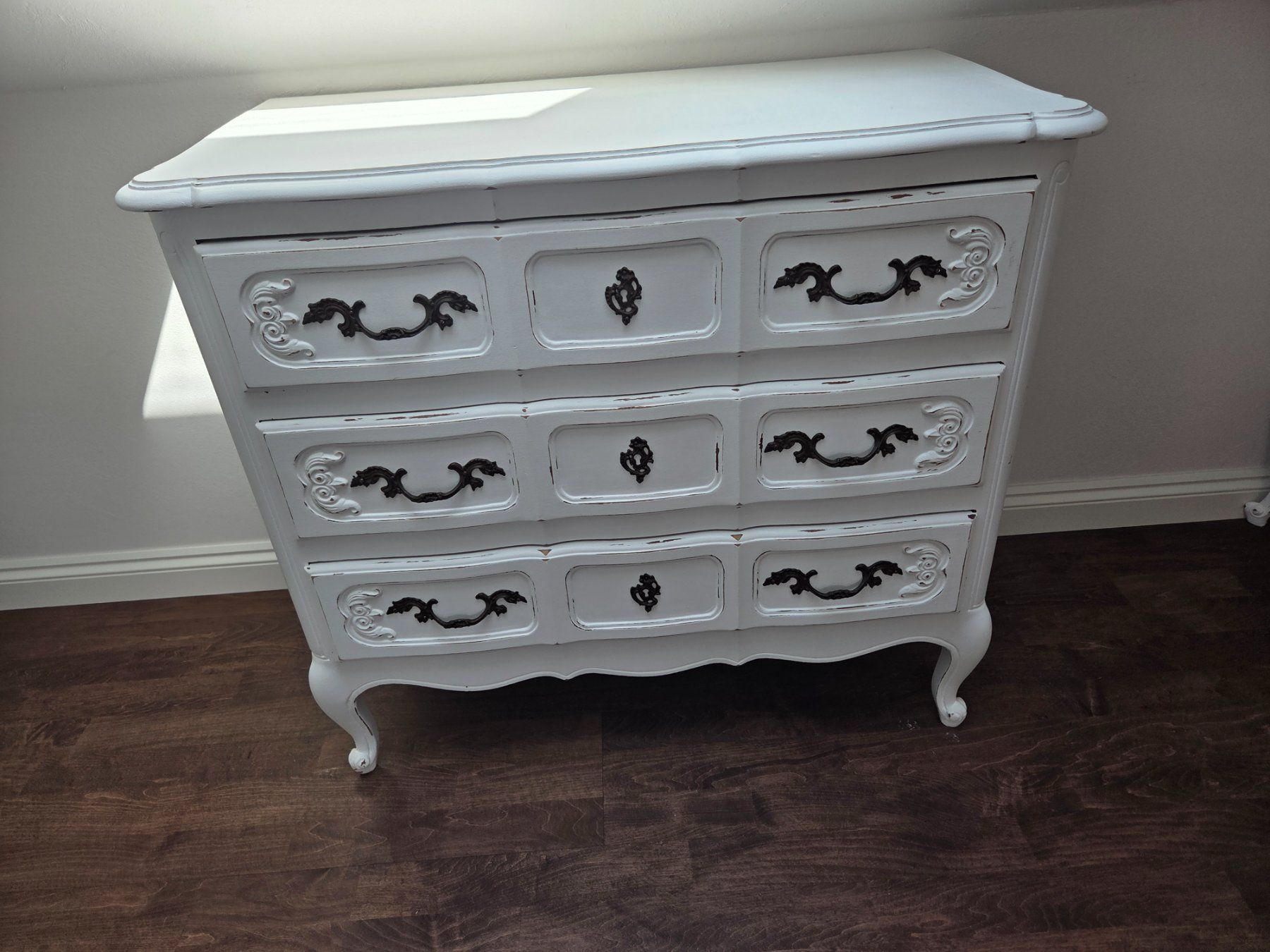 Cassettiere: Weisse Shabby chic Kommode – Usato da Lostorf venduto da Mugi_82