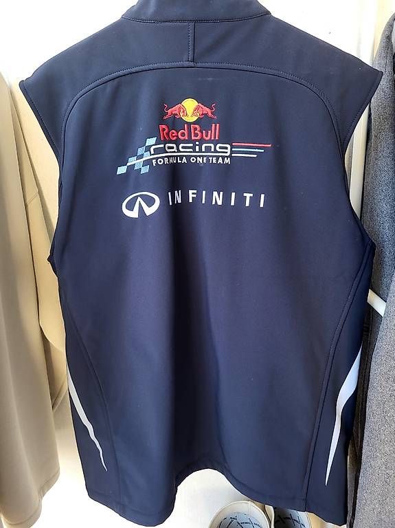 Gilet & Giacche: Veste sans manche Red Bull Racing – Usato da Genève venduto da and_7y8h 1