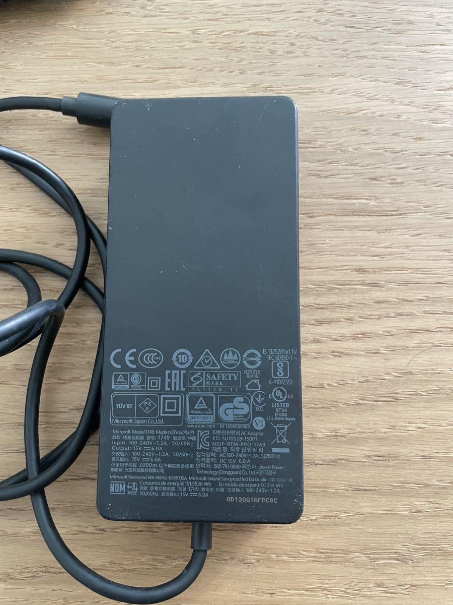 Microsoft Docking station: Microsoft Surface Dock (1661) inkl. Netzteil 90W – Usato da Rümlang venduto da pio_92xb 4