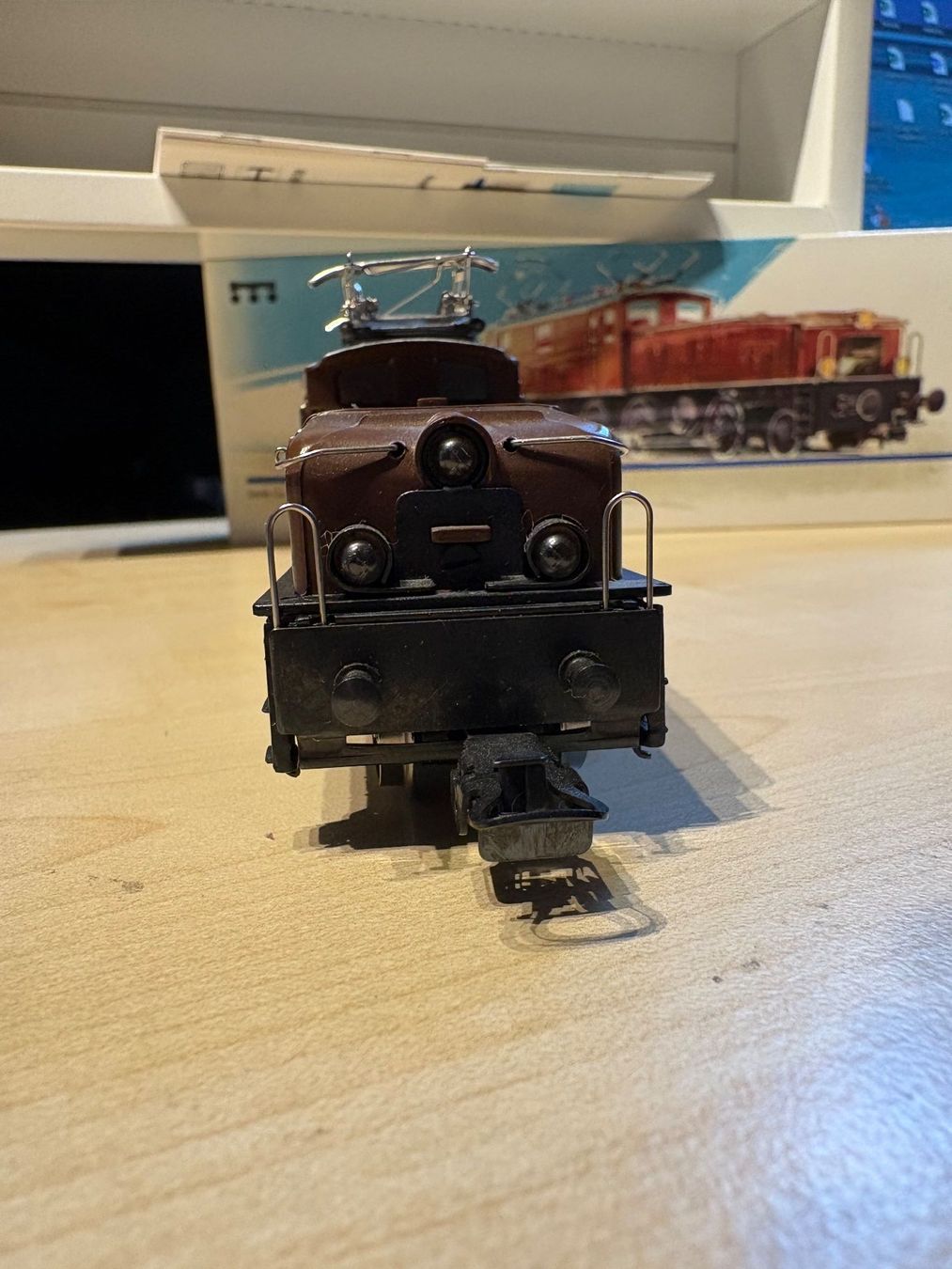 Märklin Modellini di ferrovie: Maerklin 30159 Ce 6/8III Brune – Nuovo e nell'imballaggio originale da Corcelles Payerne venduto da Pierre66 4