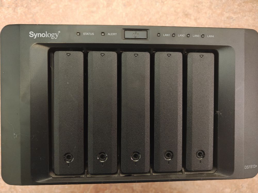 Synology DS1513+ DiskStation (5 Bay) (Gebraucht) in Wetzikon ZH für CHF ...