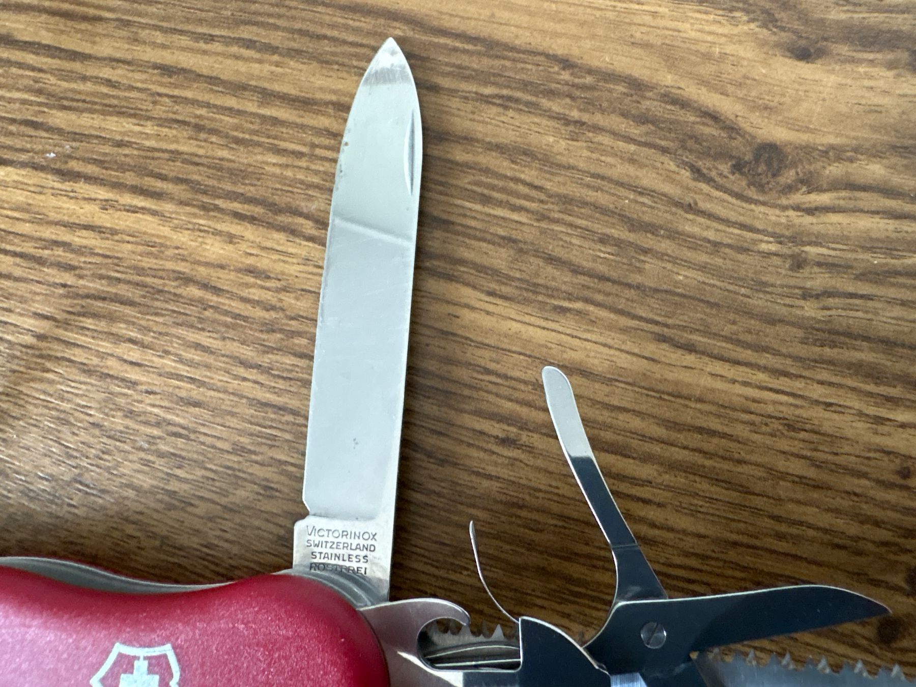 Victorinox Coltelli tascabile: VICTORINOX - Outrider red - Sackmesser – Usato da Andwil SG venduto da Rainboli 5
