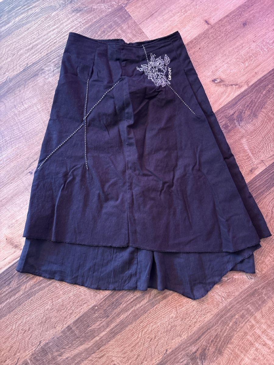 DKNY Gonne: DKNY Rock asymmetrisch Y2K – Usato da Bern venduto da LoveVintageY2K