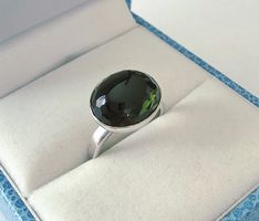Edler Silber Ring 925 mit Ovaler Moldvit-Kristall  - Neu