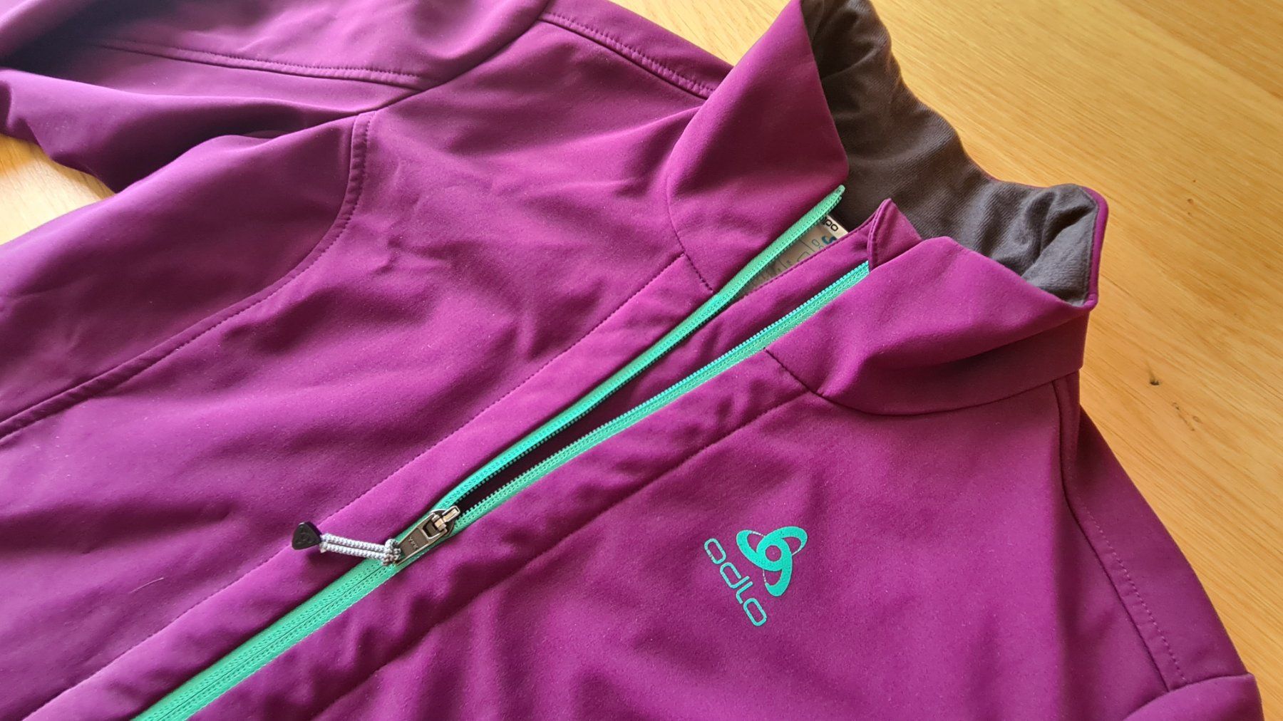 Odlo Giacche: ODLO Outdoor Logic WindProof Softshell Jacke/ Lila - M – Usato da Winterthur venduto da stufaphi 1