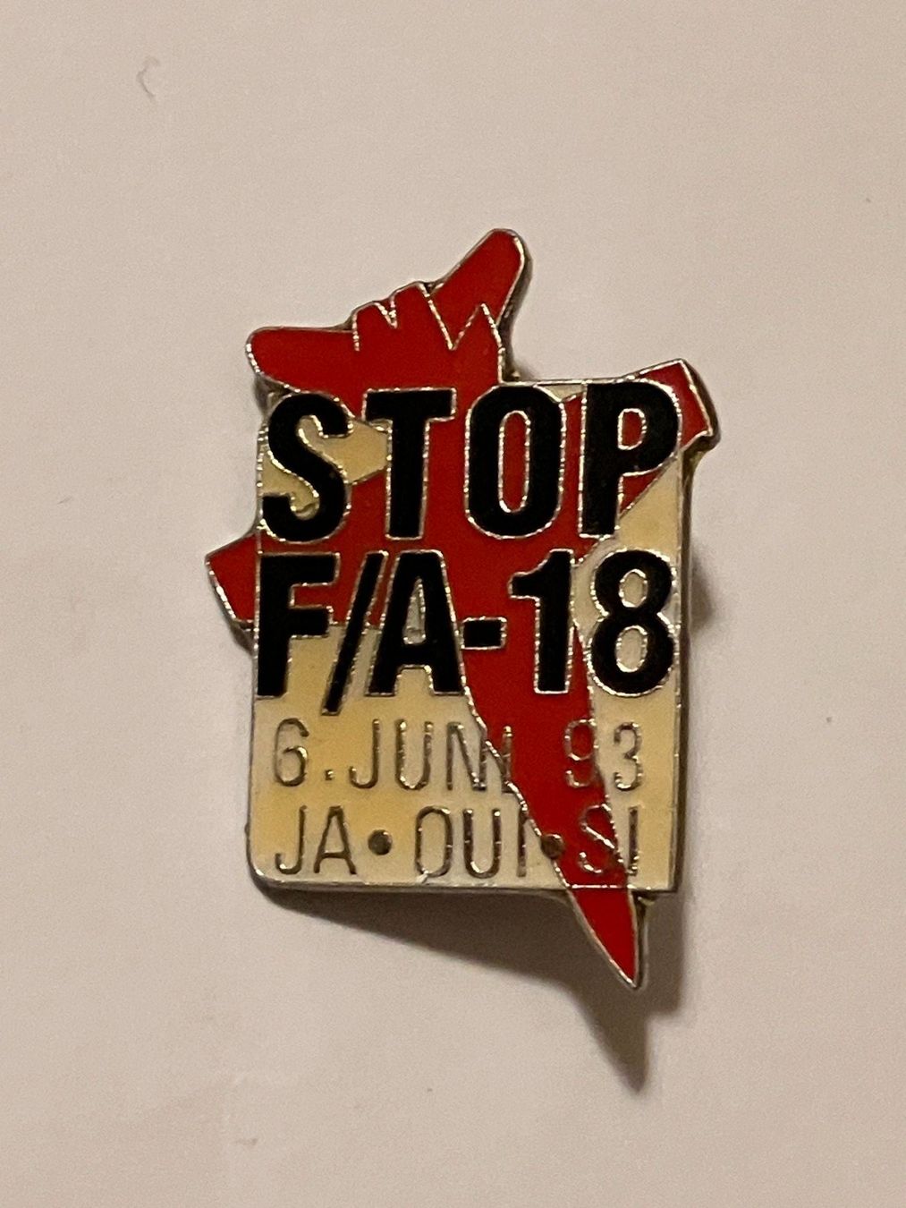 Placchette & Badge: 1 Pin Stop FA 18 – Usato da Basel venduto da djwwpp