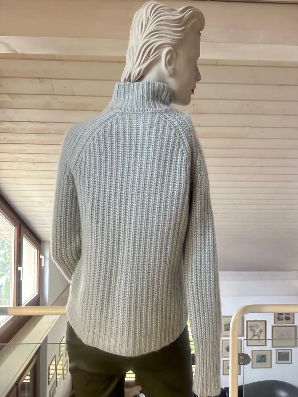Maglioni & Felpe: Kaschmir-Pulli "FROM FUTURE" – Usato da Neuhausen venduto da Lechasseur 4