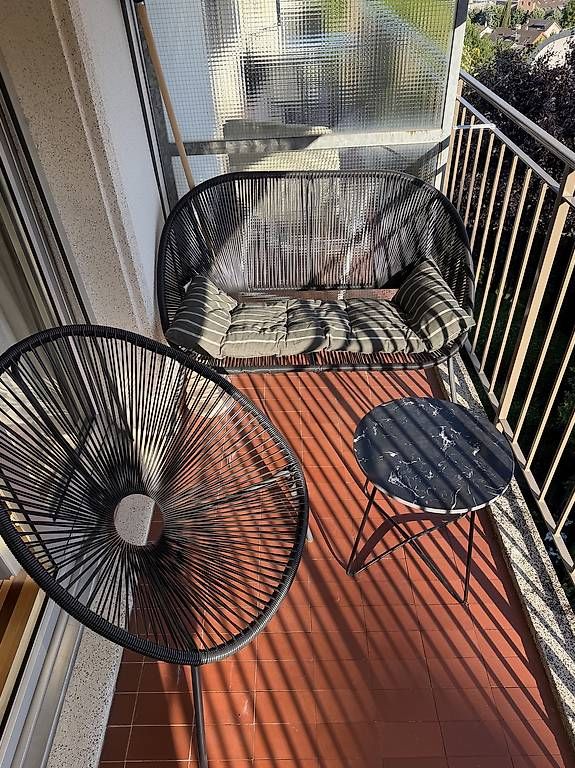 Set di tavolo e panche: Mobilier de jardin/terrasse/balcon – Usato da Pully venduto da iva_xm5c 1