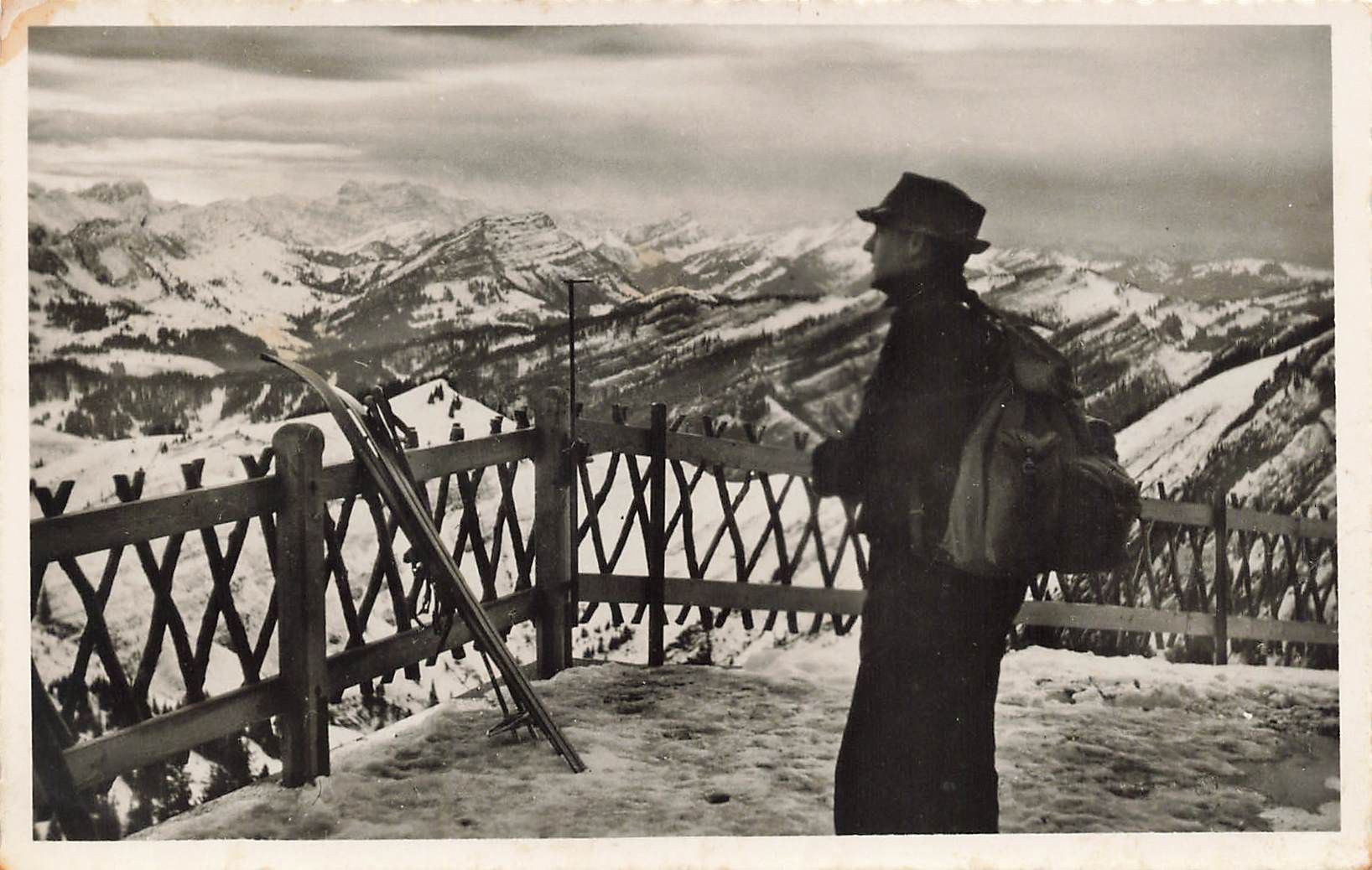 Cartoline postali: Föhnstimmung auf dem Kronberg – Usato da Biasca venduto da Blenio71