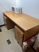 Bureau / Schreibtisch 