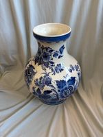 Delfter Keramik Vase blumiges Dekor weiss blau guter Zustand