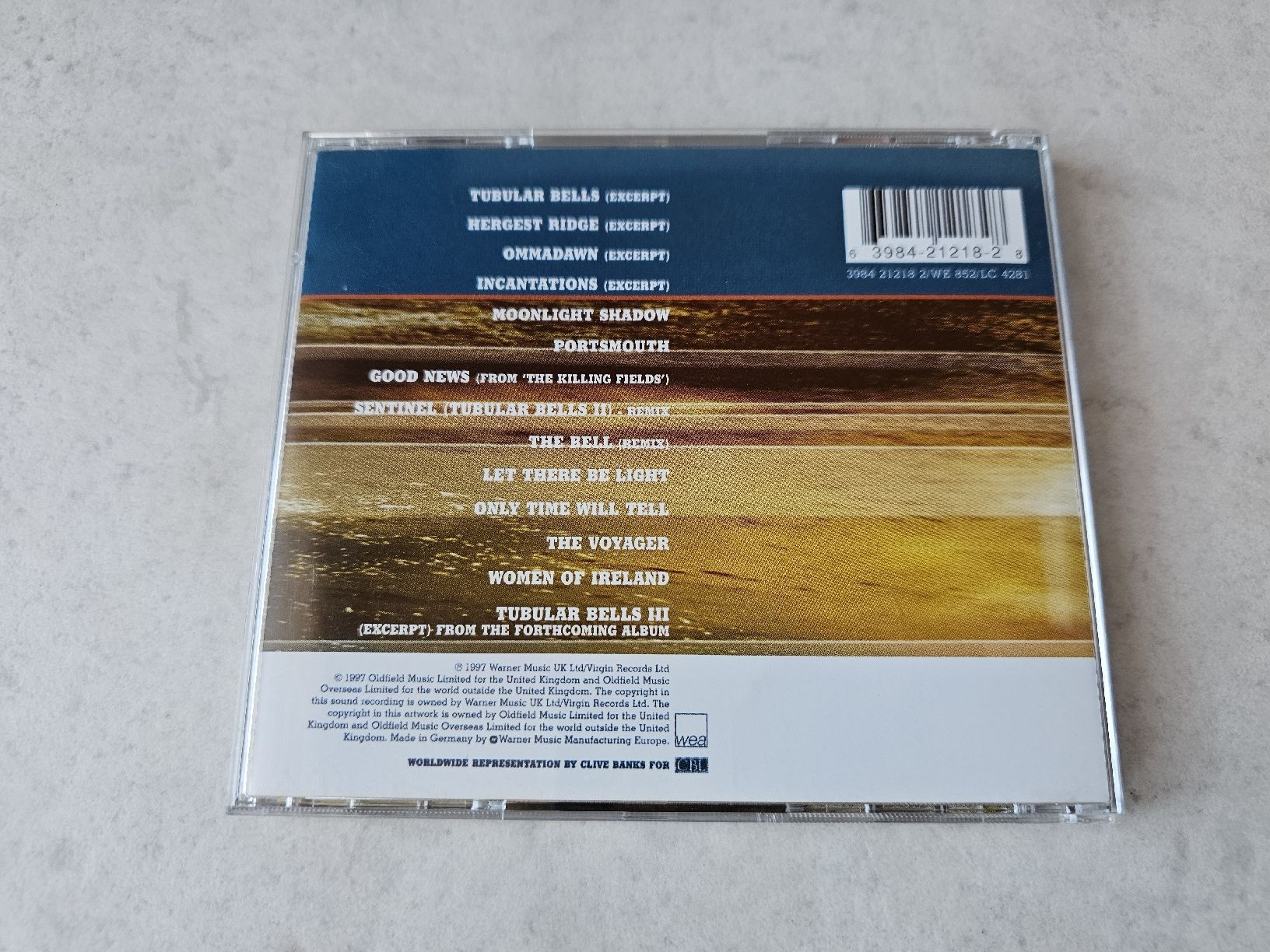 CD: Mike Oldfield  -  The Essential – Usato da Schneisingen venduto da backstore24 1