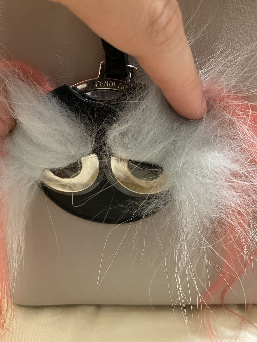 Fendi Borse da donna: Fendi 2jours leather handbag with Fur Charm – Nuovo (secondo la descrizione) da Mies venduto da nic_yk5d 2