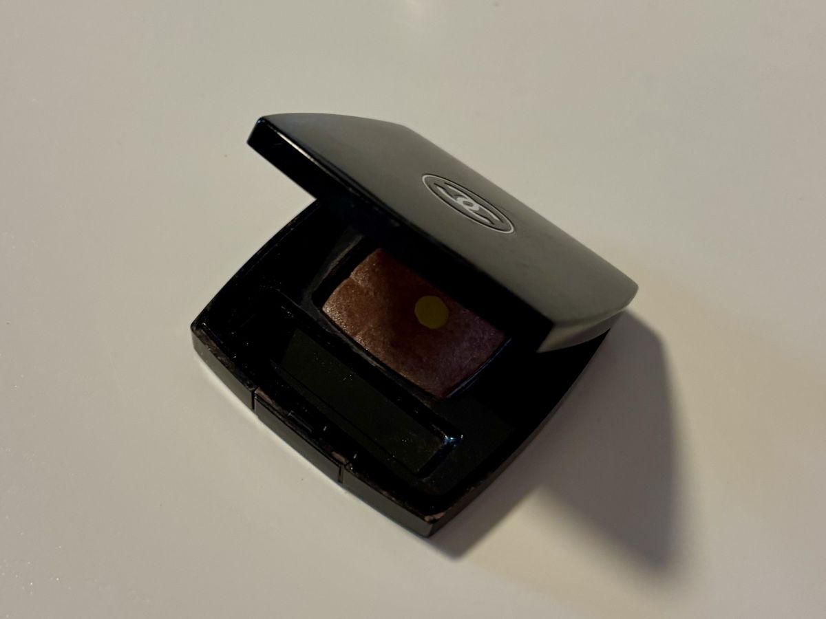 Chanel Make-up: Chanel Irreelle Ombre Eyeshadow 23 Sphinx – Usato da Baden venduto da Tiffany6878