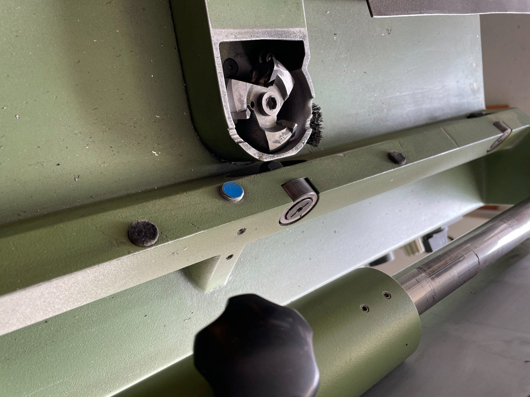 Alle Maschinen: Kantenfräsmaschine – Gebraucht aus Bern von Normalien 1