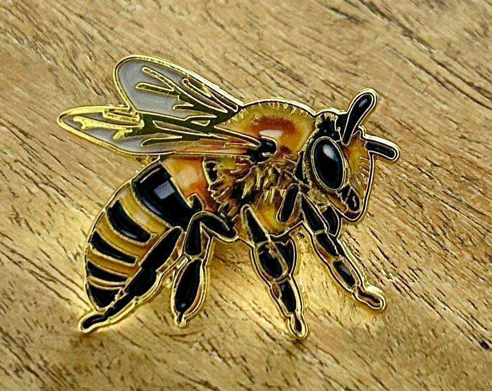 Plaquettes & Badges: Pin Biene – Neuf avec emballage d'origine à Geneve par vane267