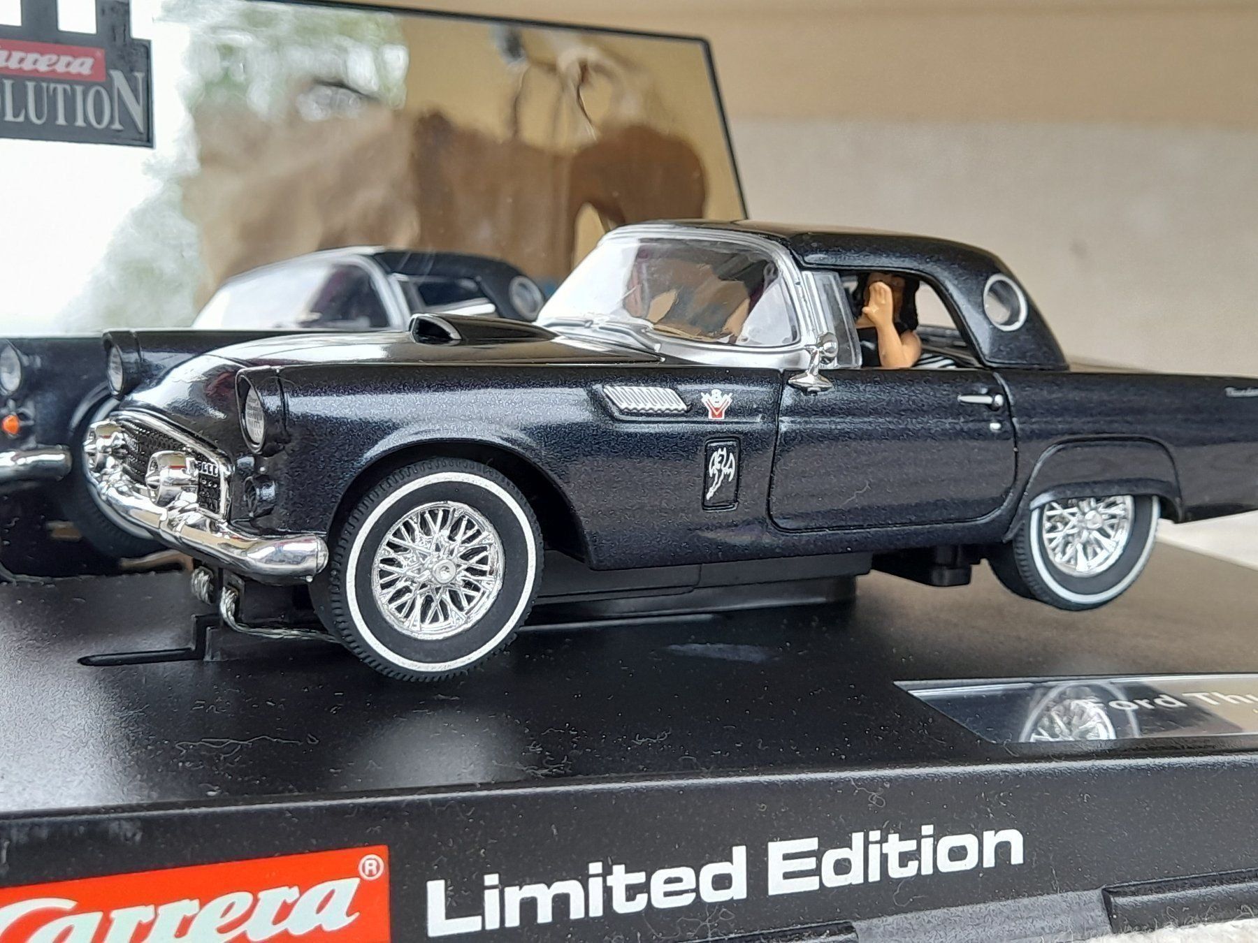 Carrera Rennbahnen: Carrera Evolution Ford Thunderbird 1956 Gothbird – Gebraucht aus Ennetbürgen von Perlen01 1