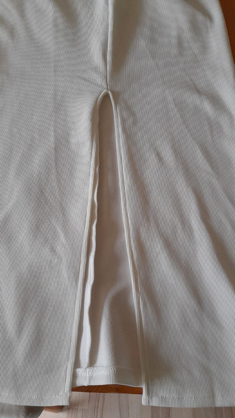 Bershka Kleider: Kleid lang Gr. S in ecruweiss – Gebraucht aus Nesslau von Churfirsten08 2
