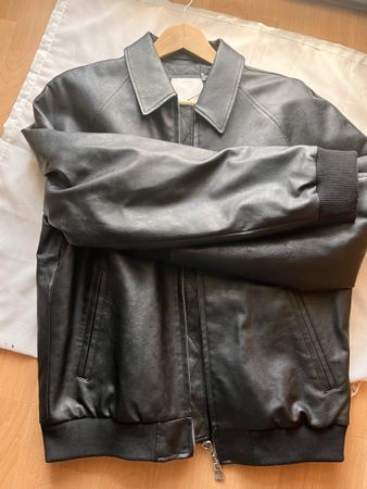 schwarze Jack and jones kunstleder jacke