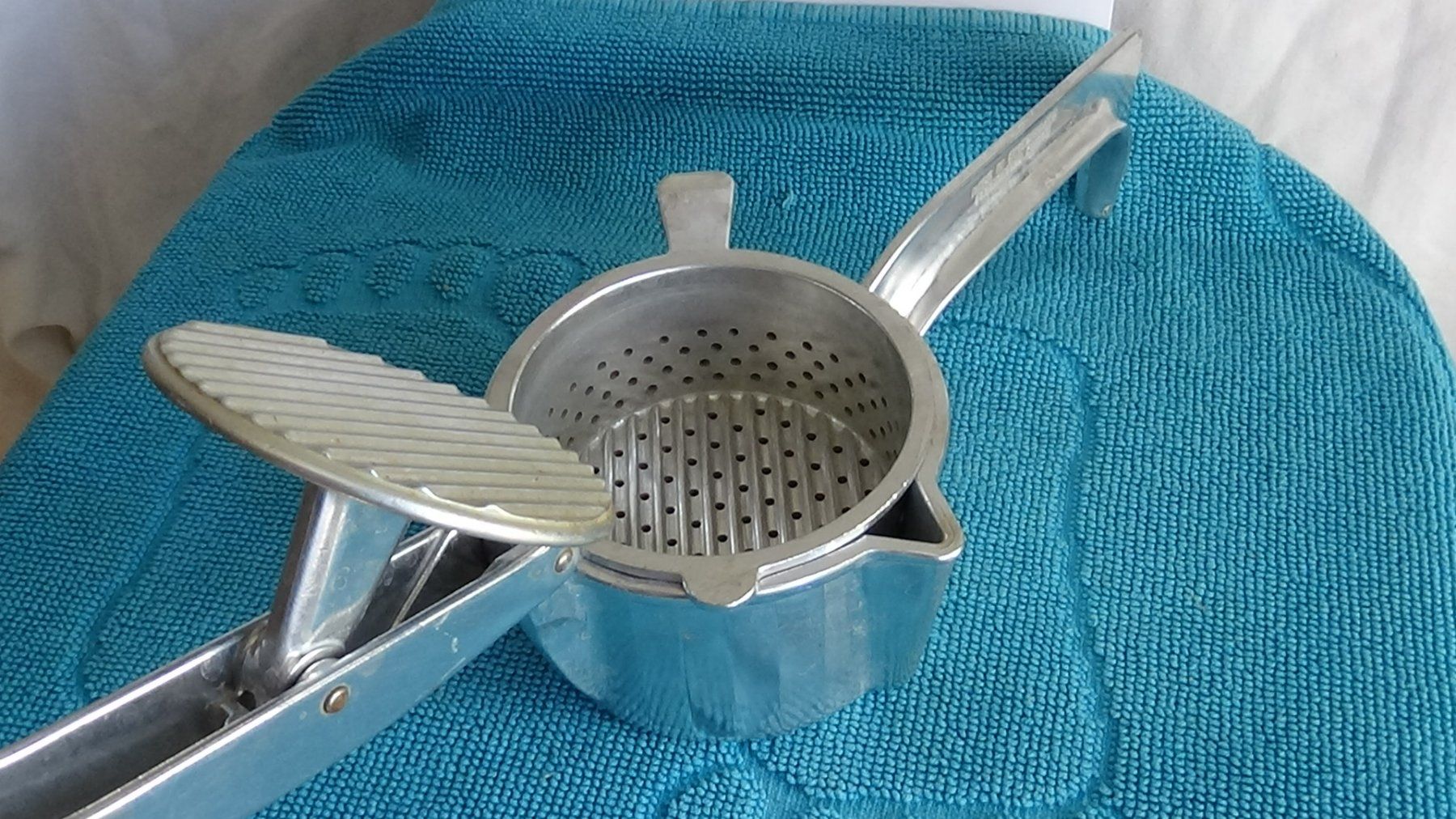 Elettrodomestici da cucina: Zitruspresse INCA – Usato da Wiedlisbach venduto da Bobesch10 3