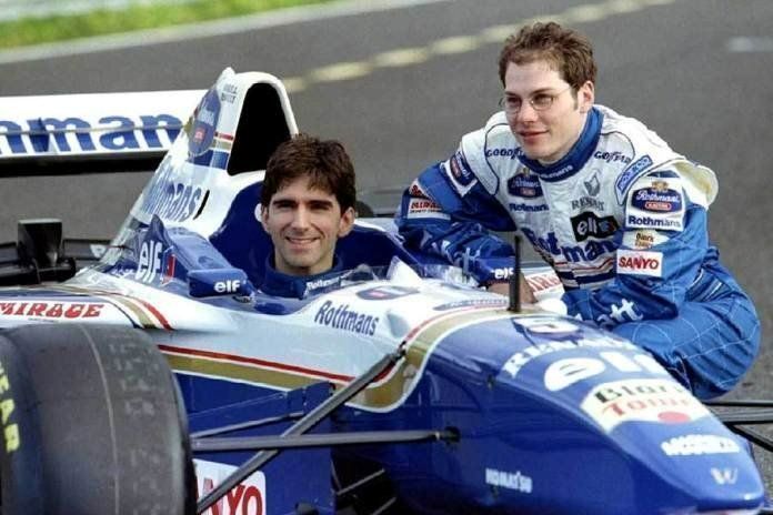 Kits de montage: Damon Hill - 1996 Mini Helmet F1 – D'occasion à Pambio Noranco par TREBORLOP 1