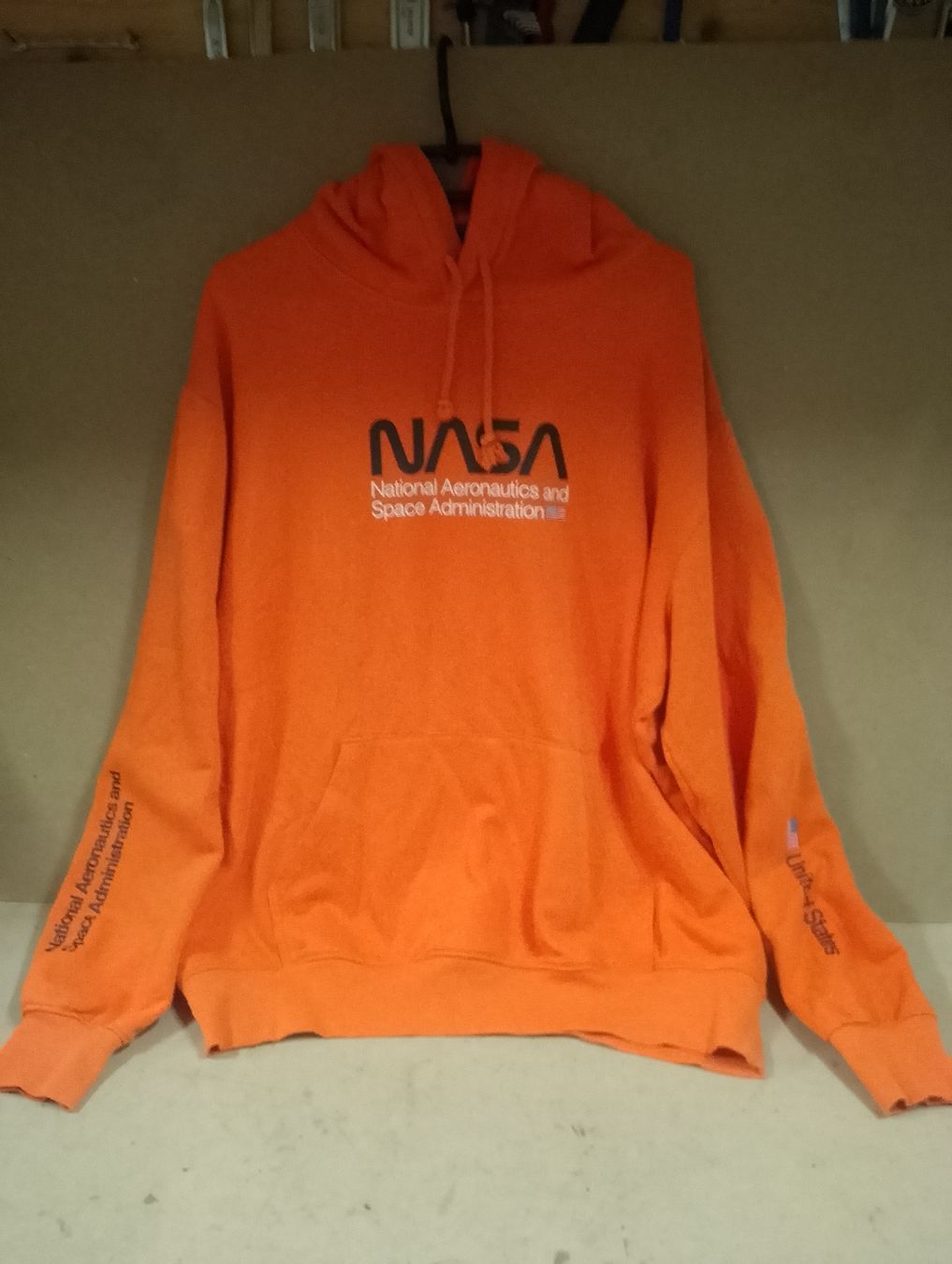 Maglioni & Felpe: Kapuzenpullover / Hoodie Grösse XL – Usato da Safenwil venduto da dodgewc12 1