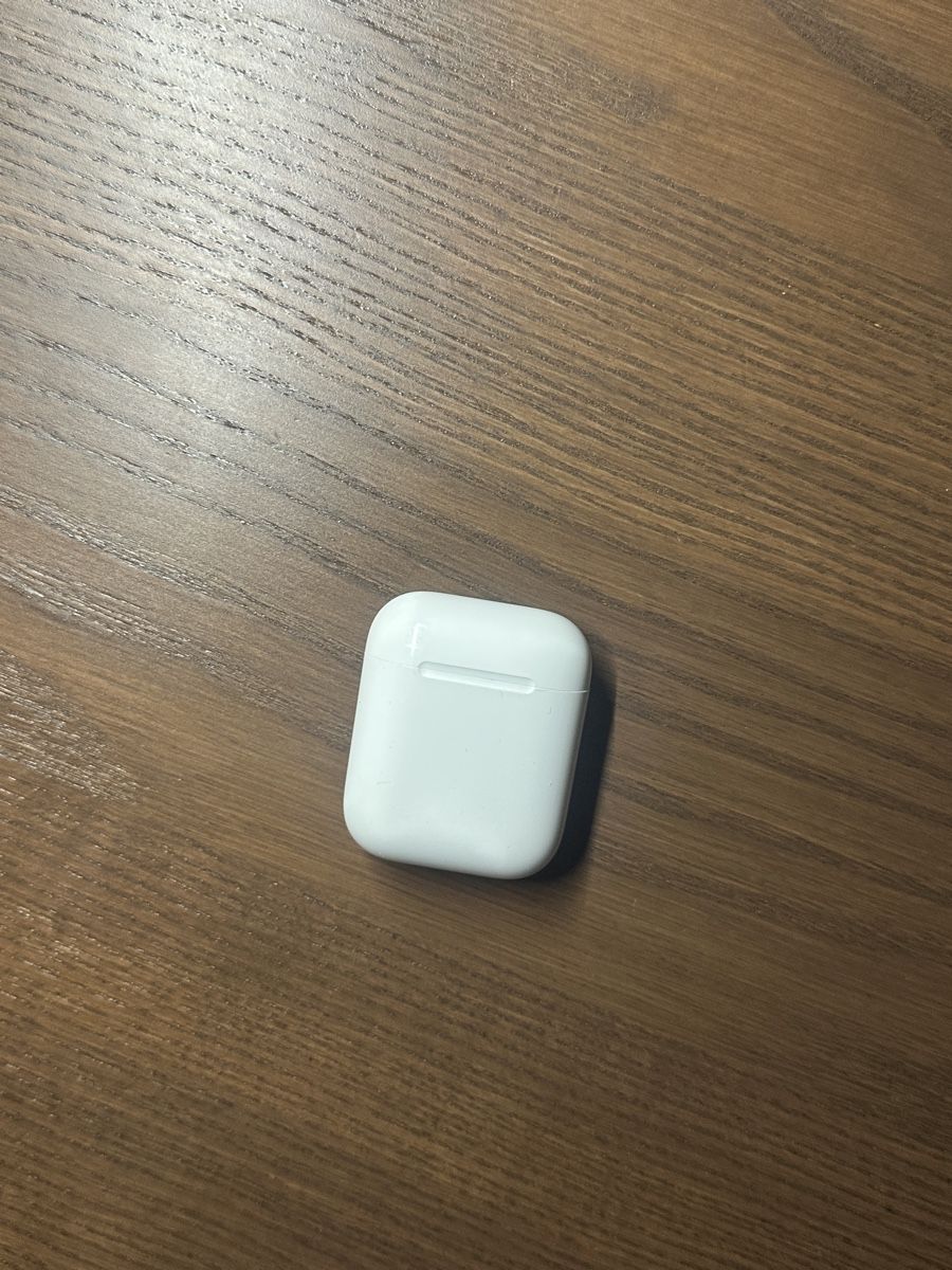 Apple Cuffie: Apple AirPods 2nd Generation – Usato da Zürich venduto da maruos 2