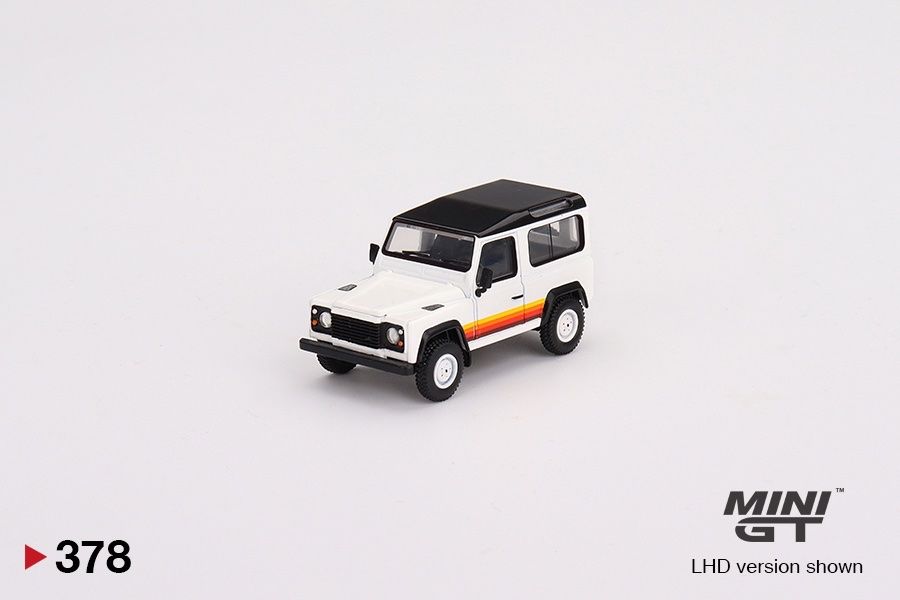 Land Rover Modellini d'auto: Land Rover Defender 90 Wagon 1/64 – Nuovo e nell'imballaggio originale da Wohlen AG venduto da PrivatSammlung 1
