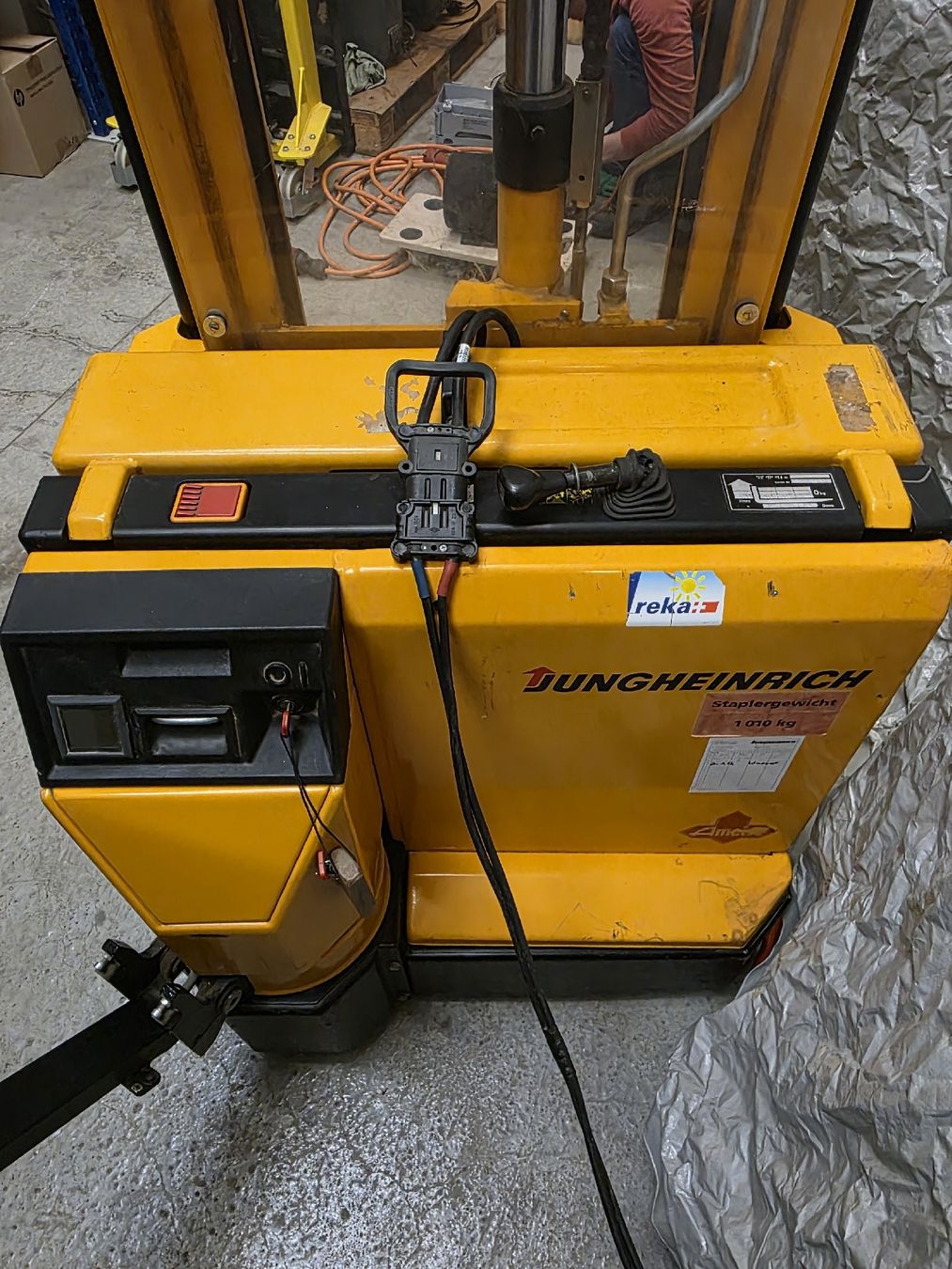 Jungheinrich Carrelli elevatori e a forche: Élévateur / Gerbeur électrique Jungheinrich – Usato da Le fuet venduto da Alan1414 2