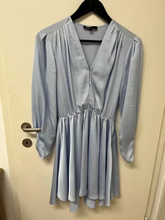 Hellblaues Kleid Maje 36