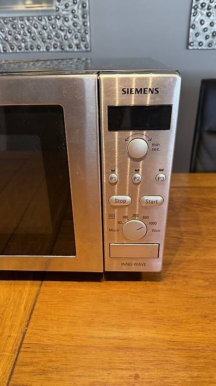 Küchengeräte: Mikrowelle Siemens  – Gebraucht aus Murten von luk_tz5c 2