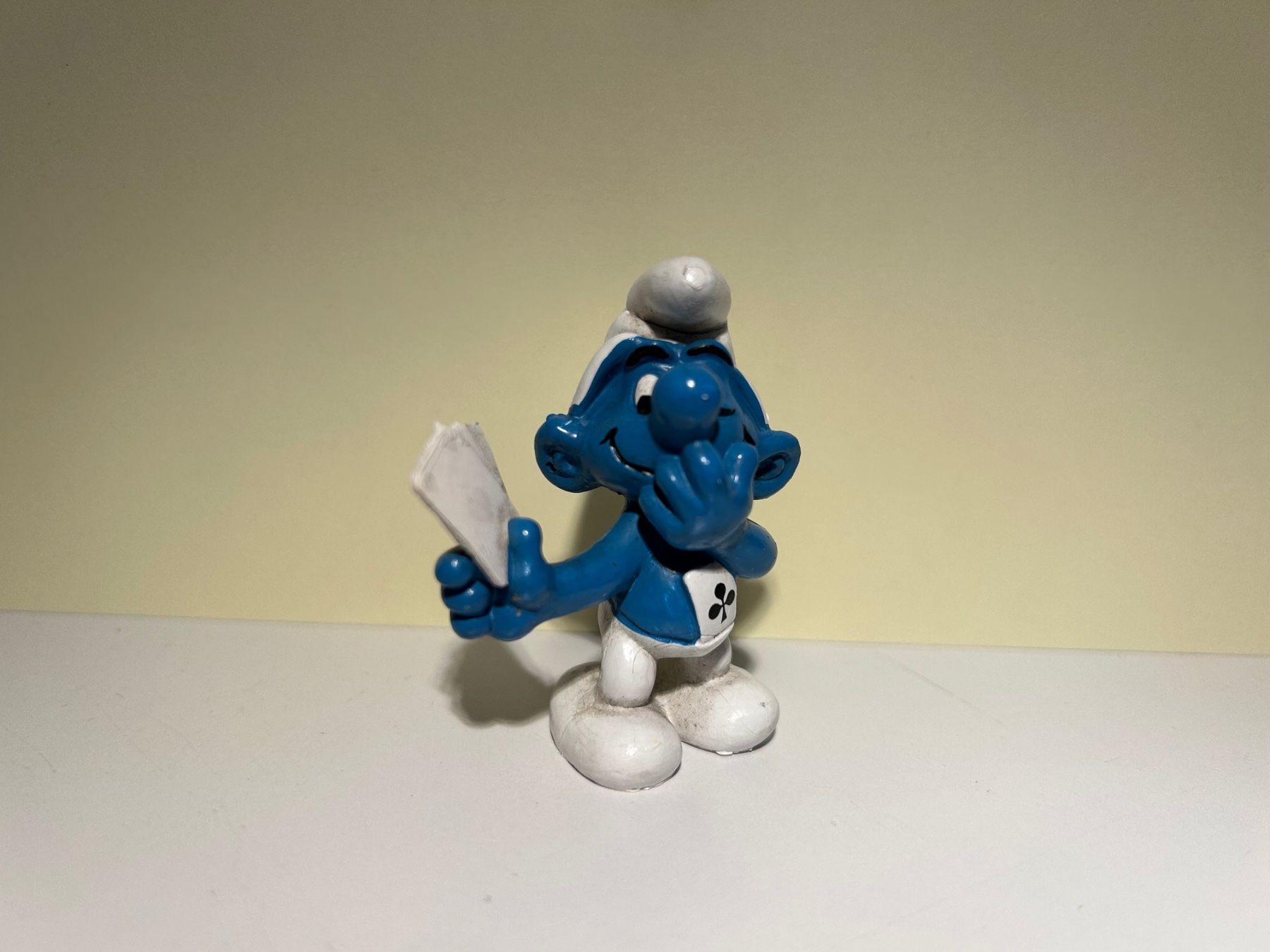 Schleich Statuette: Schlumpf Kartenspieler – Usato da Bern venduto da Calimero1600