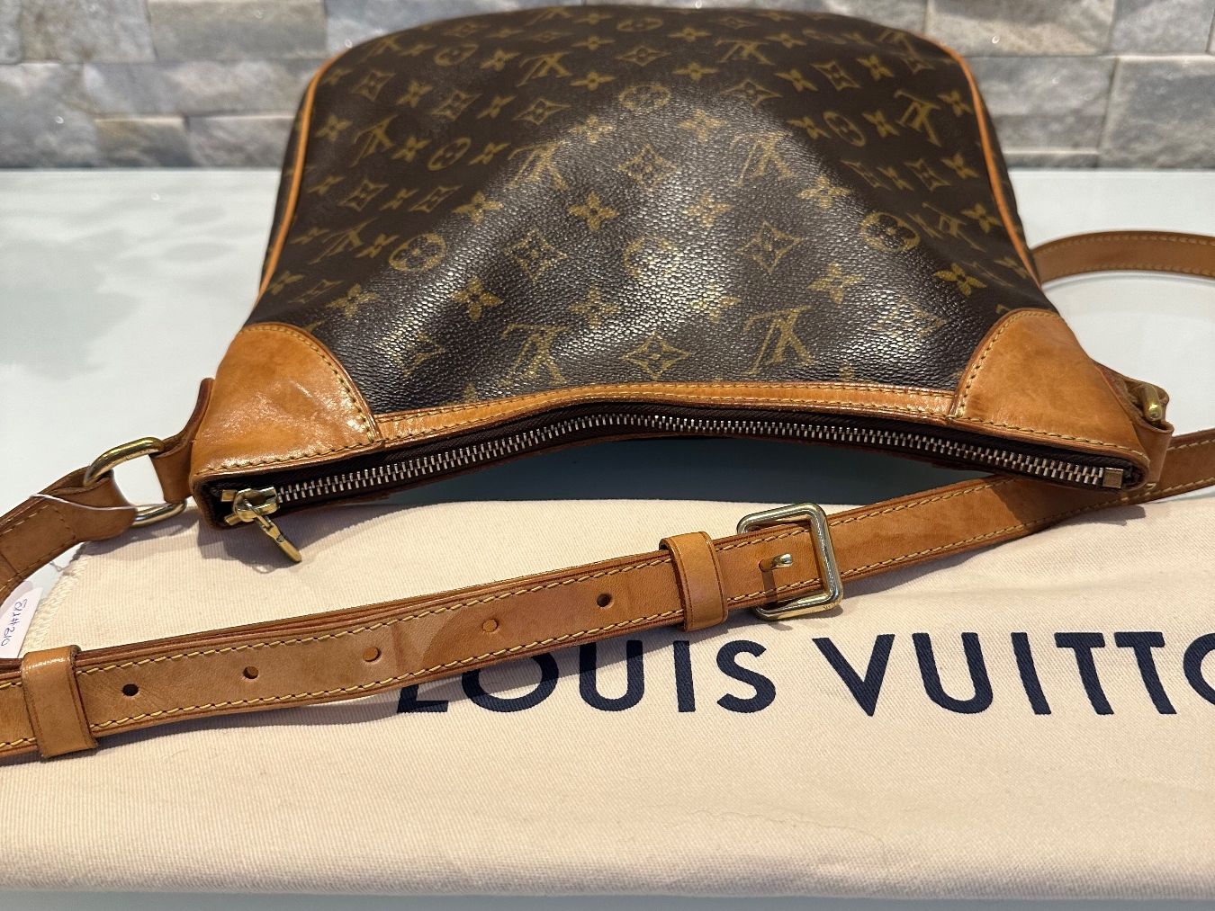Louis Vuitton Borse da donna: Louis Vuitton Odéom MM - Nr. 1346 – Usato da Hittnau venduto da LuxAndMore 3