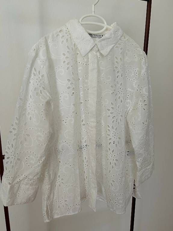 Zara Camicette: Camicia bianca in San Gallo - ZARA – Nuovo (secondo la descrizione) da Massagno venduto da Coroncina 2