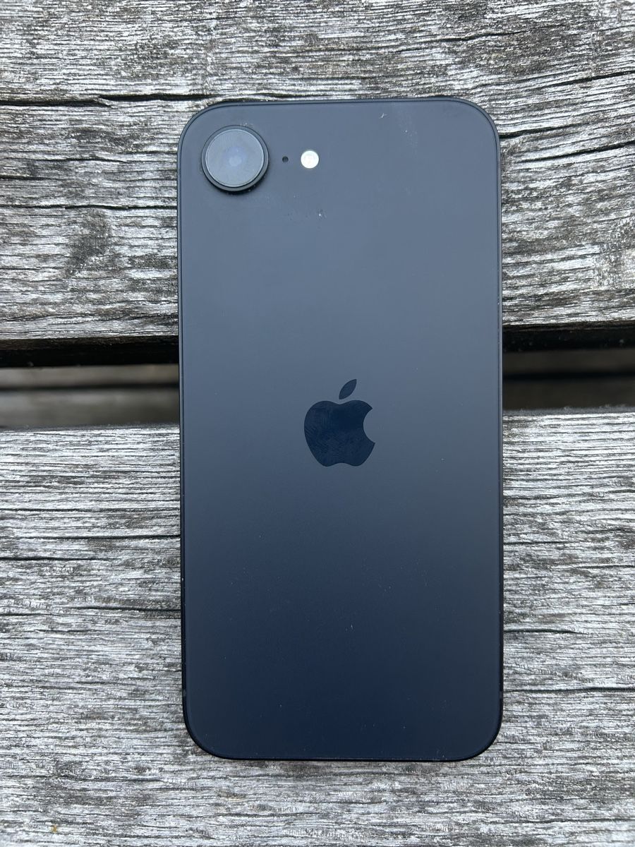 Apple Handys / Smartphones: iPhone 16e – Gebraucht aus Ollon VD von Acbaumann 1