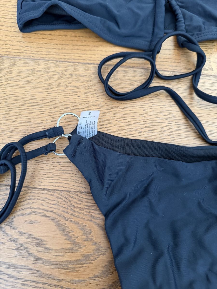 Costumi da bagno & Bikini: Schwarzer Bikini mit Bändchen, Grösse S - Sommer Hit! – Nuovo (secondo la descrizione) da Bassersdorf venduto da Sandy456 2